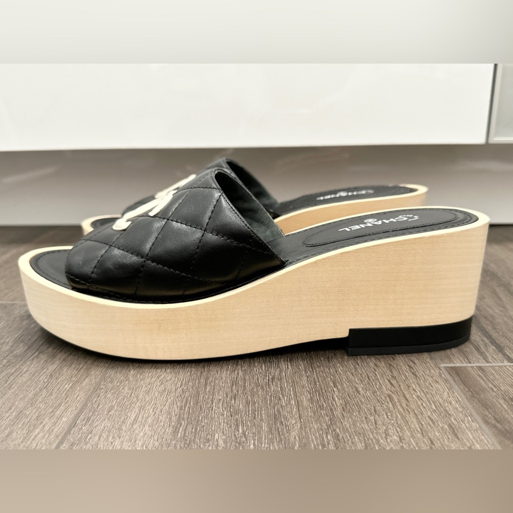 CHANEL WOODEN Platform WEDGES SLIDES. SIZE 42 - Picture 15 of 15